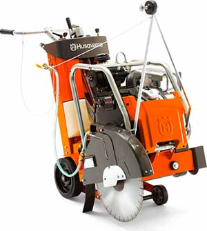 Резчик швов HUSQVARNA FS-524 в прокат в Дзержинске. У нас лучшая цена за сутки! Возможность взять в аренду с выгодной скидкой до 40% при экспресс доставке 24/7. И помните, ночью стоимость еще дешевле на 30%! #арендапрокат #виброплита #выгодно