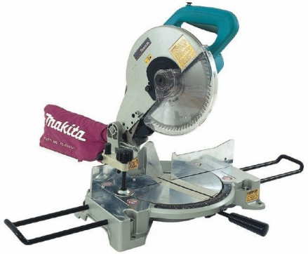 Торцовочная пила Makita LS1040 в прокат в Дзержинске. У нас лучшая цена за сутки! Возможность взять в аренду с выгодной скидкой до 40% при экспресс доставке 24/7. И помните, ночью стоимость еще дешевле на 30%! #арендапрокат #виброплита #выгодно